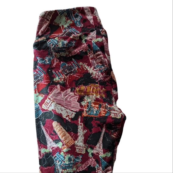 4 LuLaRoe OS leggings Lion, Cities, Monkey, Daisy . - Picture 5 of 9